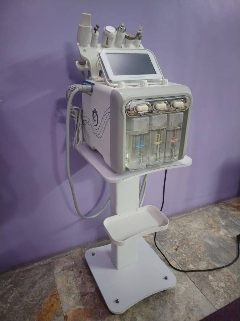 Hydro Facial Machine